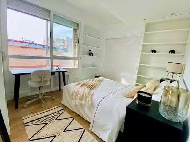 Habitación en Calle de Enrique Larreta