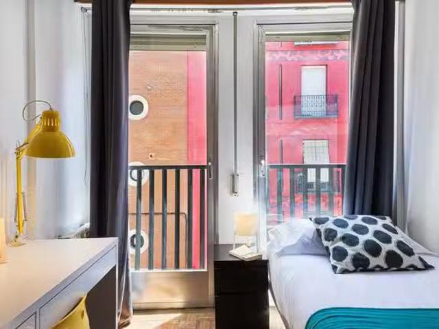 Habitación en Calle de Estanislao Figueras