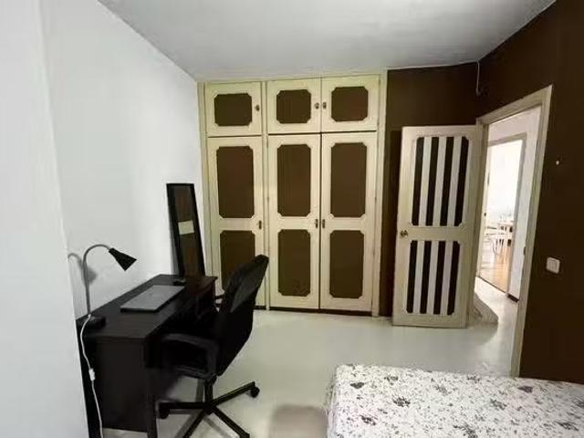 Habitación en Calle de Fernando el Católico