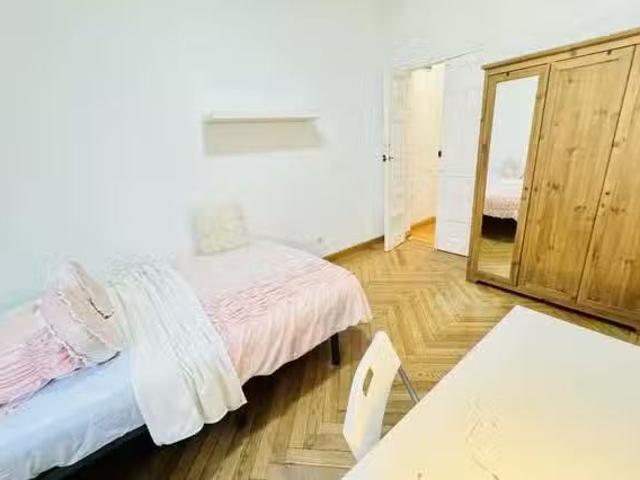 Habitación en Calle de Ferraz