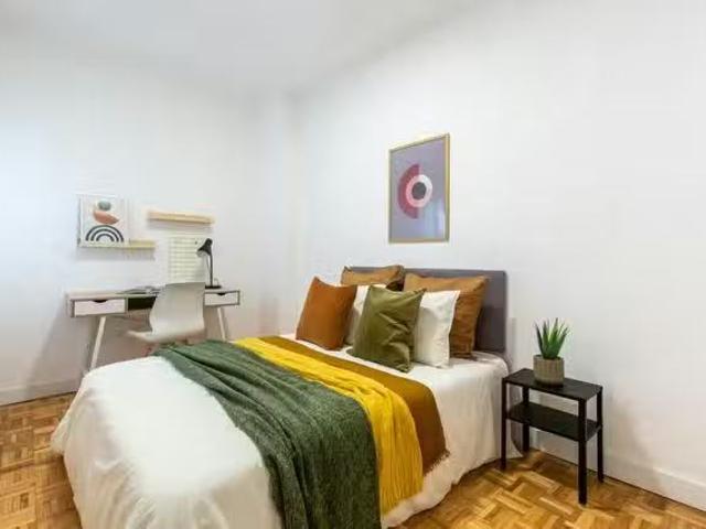 Habitación en Calle de Ferraz, Argüelles