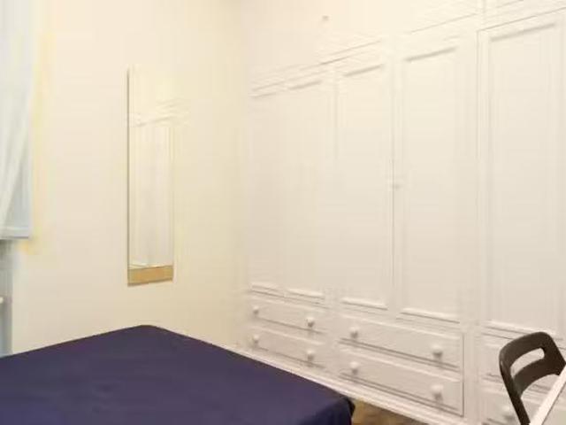 Habitación en Calle de Ferraz, Argüelles
