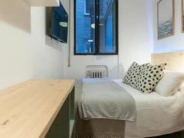 Habitación en Calle de Ferraz, Argüelles