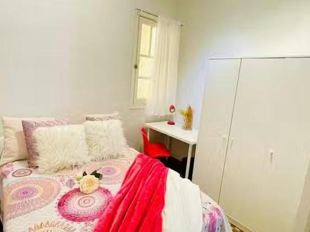 Habitación en Calle de Ferraz, Moncloa Aravaca
