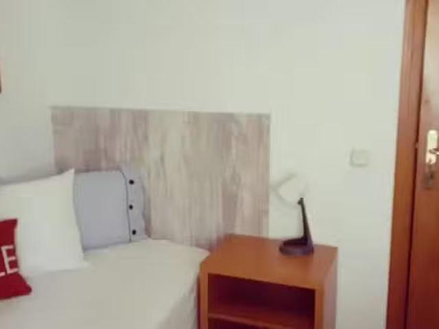 Habitación en Calle de Francia