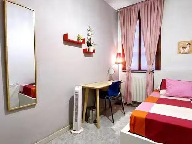 Habitación en Calle de Francisco Silvela, Salamanca