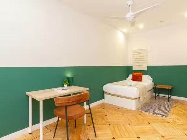 Habitación en Calle de Francisco Silvela, Salamanca