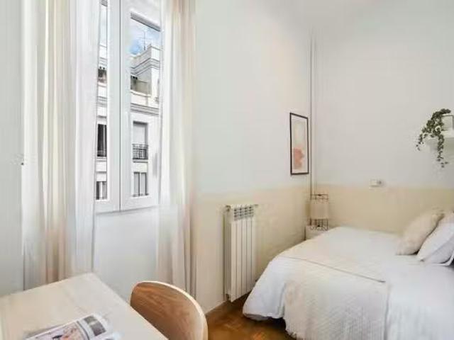 Habitación en Calle de Galileo, Chamberí
