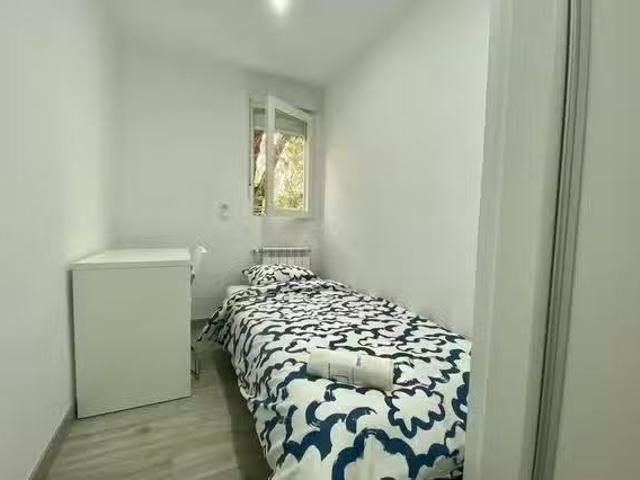 Habitación en Calle de Godella, San Cristóbal