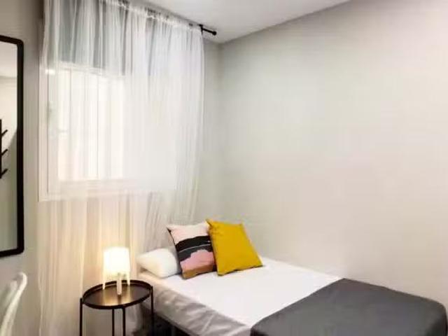 Habitación en Calle de José Abascal