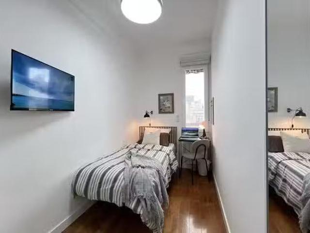 Habitación en Calle de la Abada