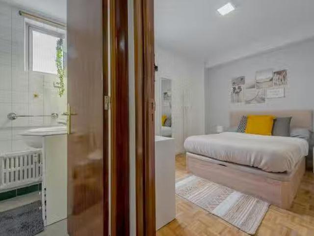 Habitación en Calle de la Estrella Polar, Estrella
