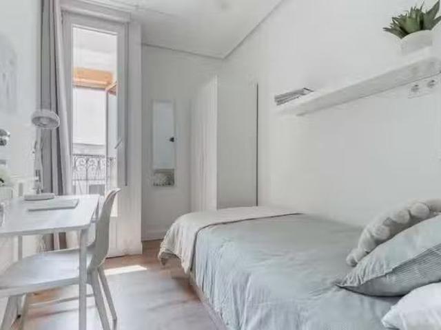 Habitación en Calle de la Redondilla