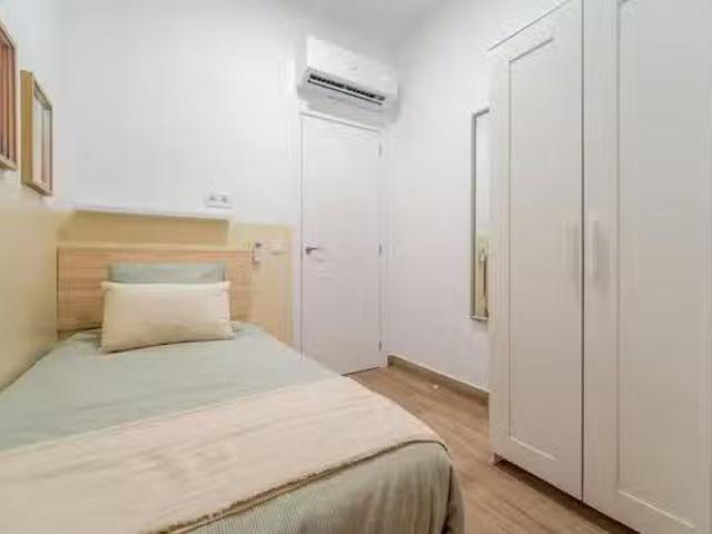 Habitación en Calle de la Sierra de Meira, Puente de Vallecas