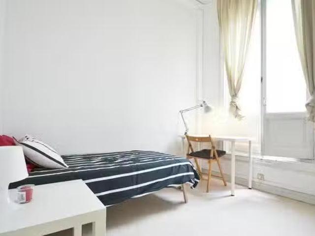 Habitación en Calle de las Fuentes, Sol