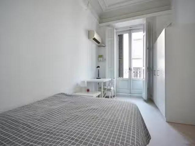 Habitación en Calle de las Fuentes, Sol