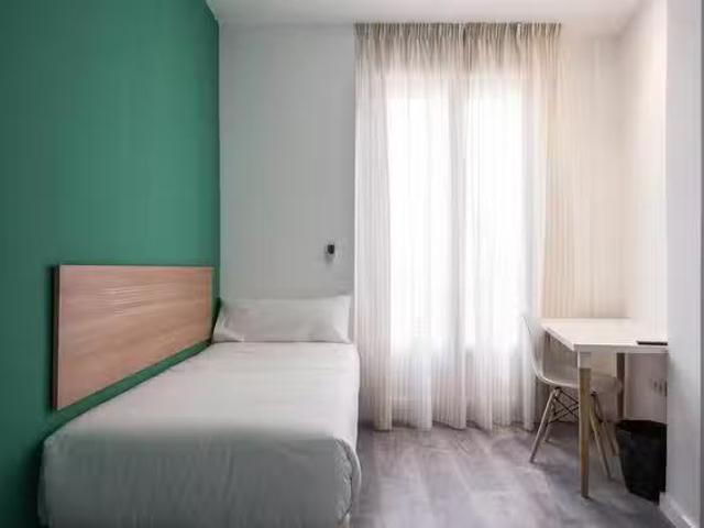 Habitación en Calle de las Hileras, Sol