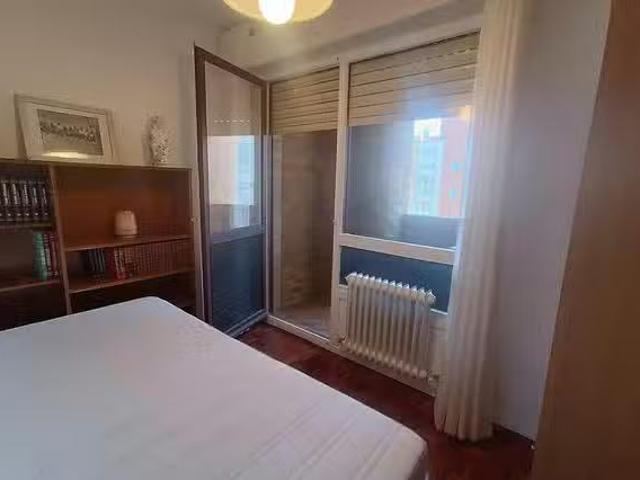 Habitación en Calle de Pedro Malón de Chaide, Ermitagaña Mende.
