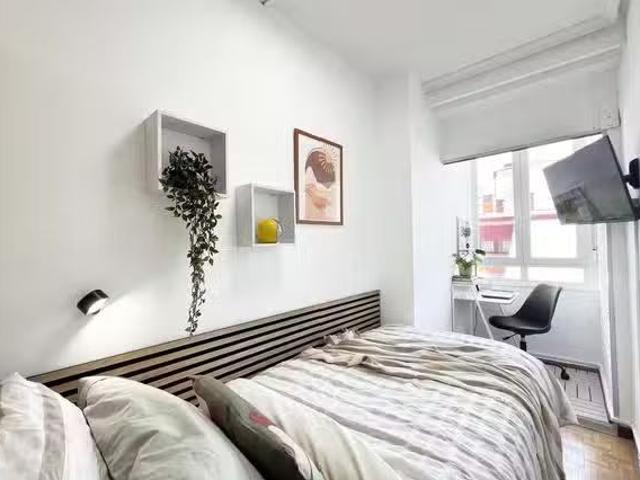 Habitación en Calle de Pedro Heredia