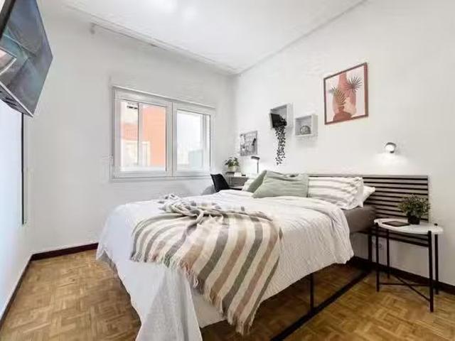 Habitación en Calle de Pedro Heredia