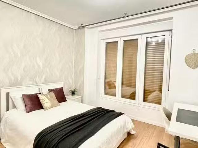 Habitación en Calle de Rafael Calvo, Almagro