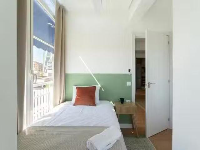 Habitación en Calle de Rafael Herrera, Chamartín