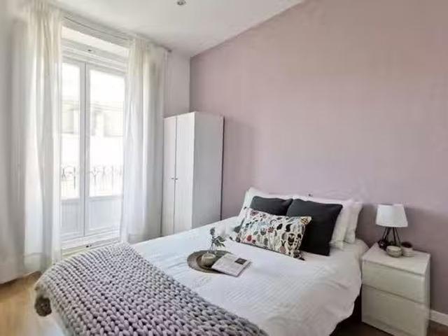 Habitación en Calle de Redondilla, Palacio