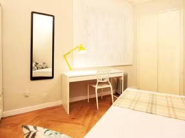 Habitación en Calle de Sagasta