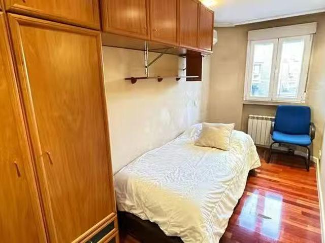 Habitación en Calle de San David, Comillas