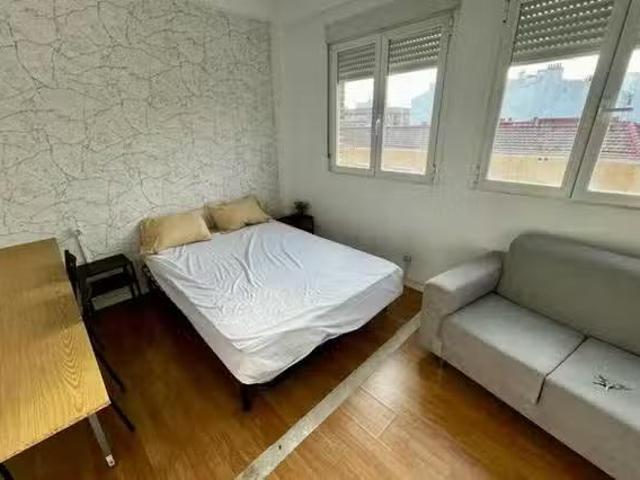 Habitación en Calle de Sánchez Barcáiztegui, Retiro