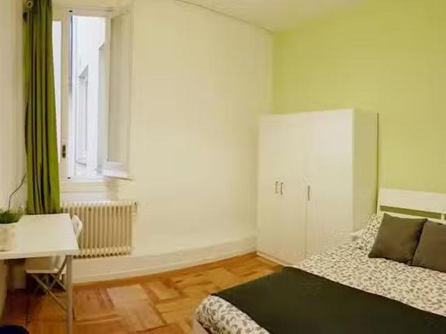 Habitación en Calle de Santa Catalina, Cortes
