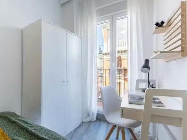 Habitación en Calle de Tetuán, Sol