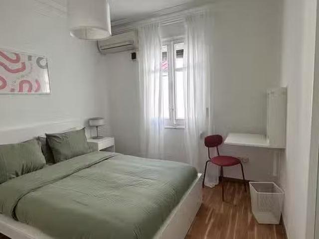 Habitación en Calle de Virgen de Lluc, Ciudad Lineal