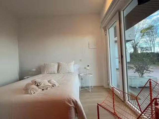 Habitación en Calle del Zenit, Aravaca
