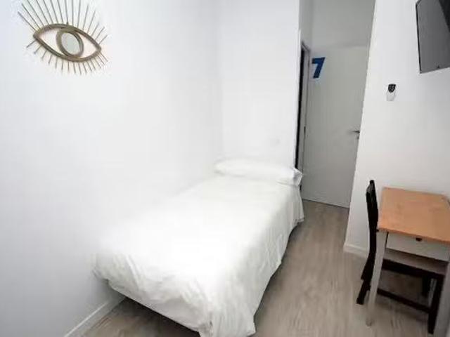 Habitación en Calle del Arenal, Sol