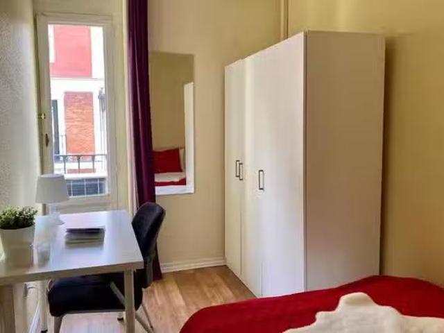 Habitación en Calle del Conde de Aranda