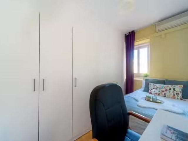 Habitación en Calle del Conde de Aranda