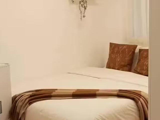 Habitación en Calle del Jardín de San Federico