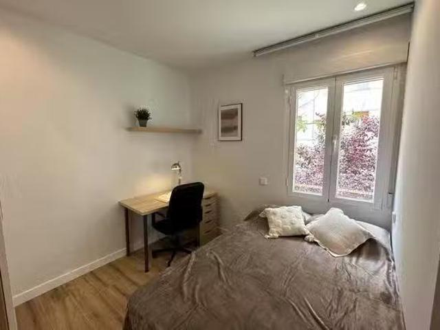 Habitación en Calle del Marqués del Vasto