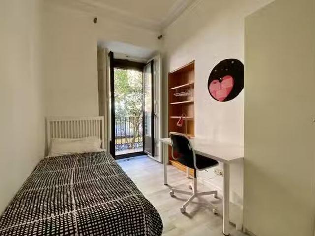 Habitación en Calle del Mesón de Paredes, Embajadores