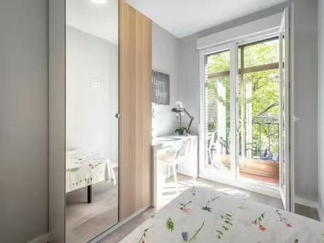 Habitación en Calle del Puerto de Canfranc, Numancia