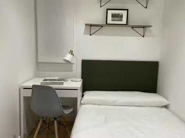 Habitación en Calle Francos Rodríguez, Bellas Vistas