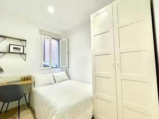 Habitación en Calle Francos Rodríguez, Bellas Vistas