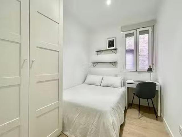 Habitación en Calle Francos Rodríguez, Bellas Vistas