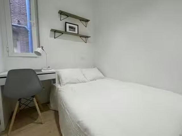 Habitación en Calle Francos Rodríguez, Bellas Vistas