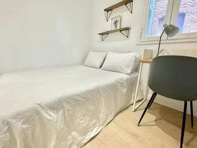 Habitación en Calle Francos Rodríguez, Bellas Vistas