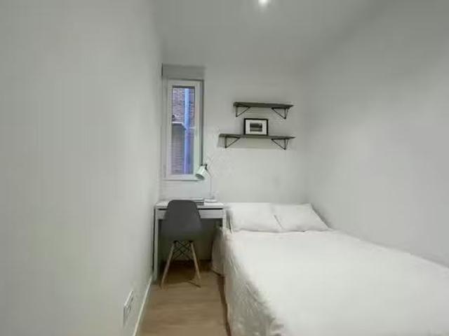 Habitación en Calle Francos Rodríguez, Bellas Vistas