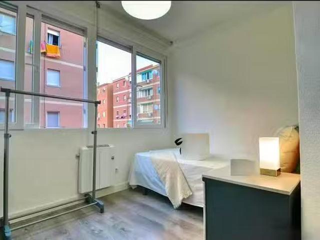 Habitación en Calle Geráneo
