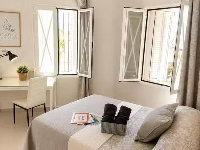 Habitación en Calle Pericón de Cádiz, La Viña