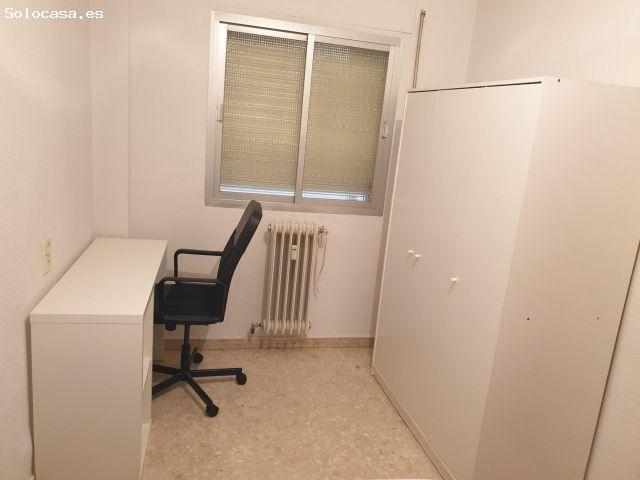 HABITACIÓN EN CALLE RECOGIDAS
